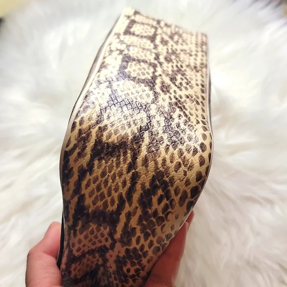 Coach - Picture 3 of 12